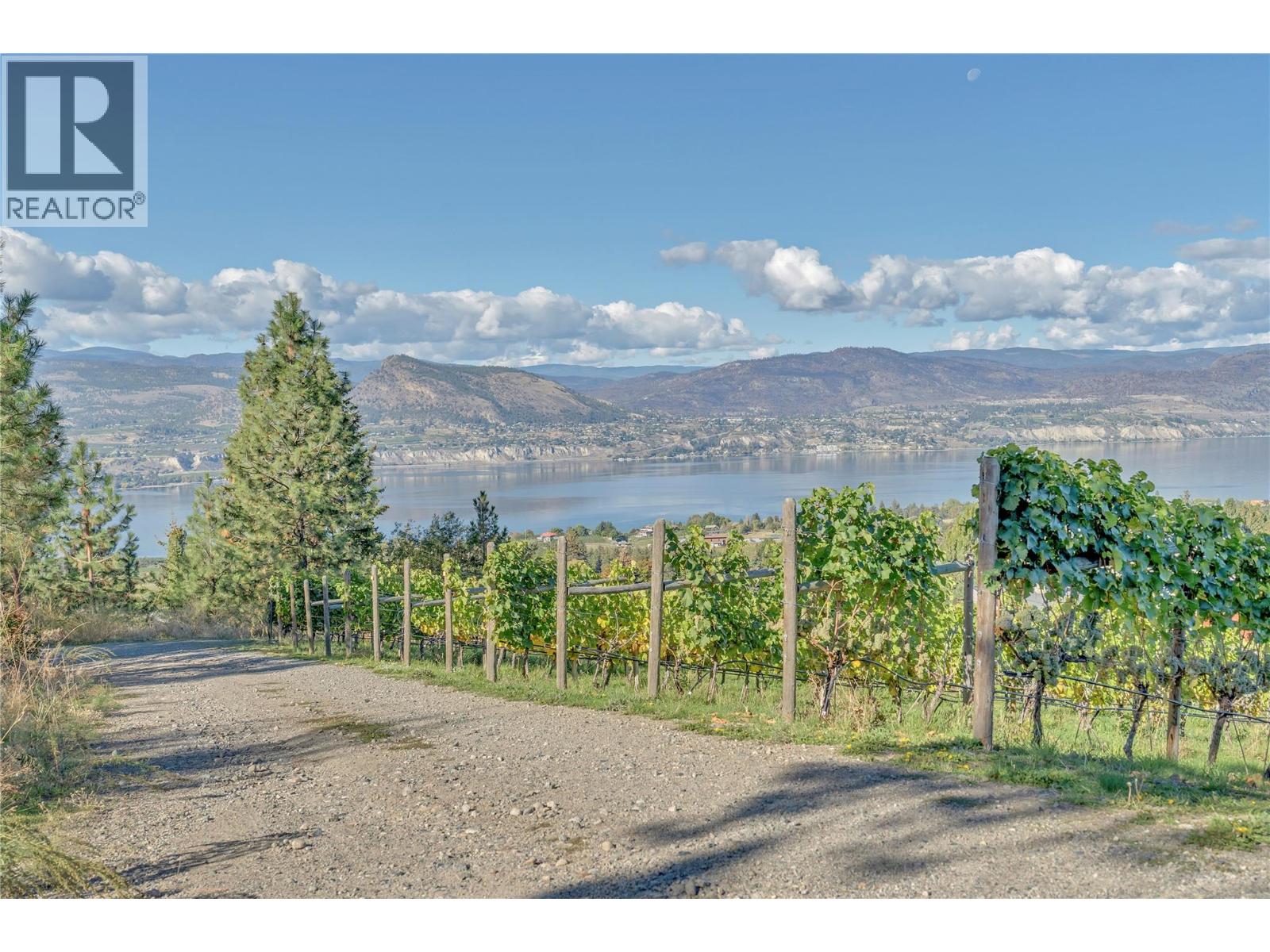 2864 Arawana Road, Naramata, British Columbia V0H 1N1 - Photo 33 - 10402276