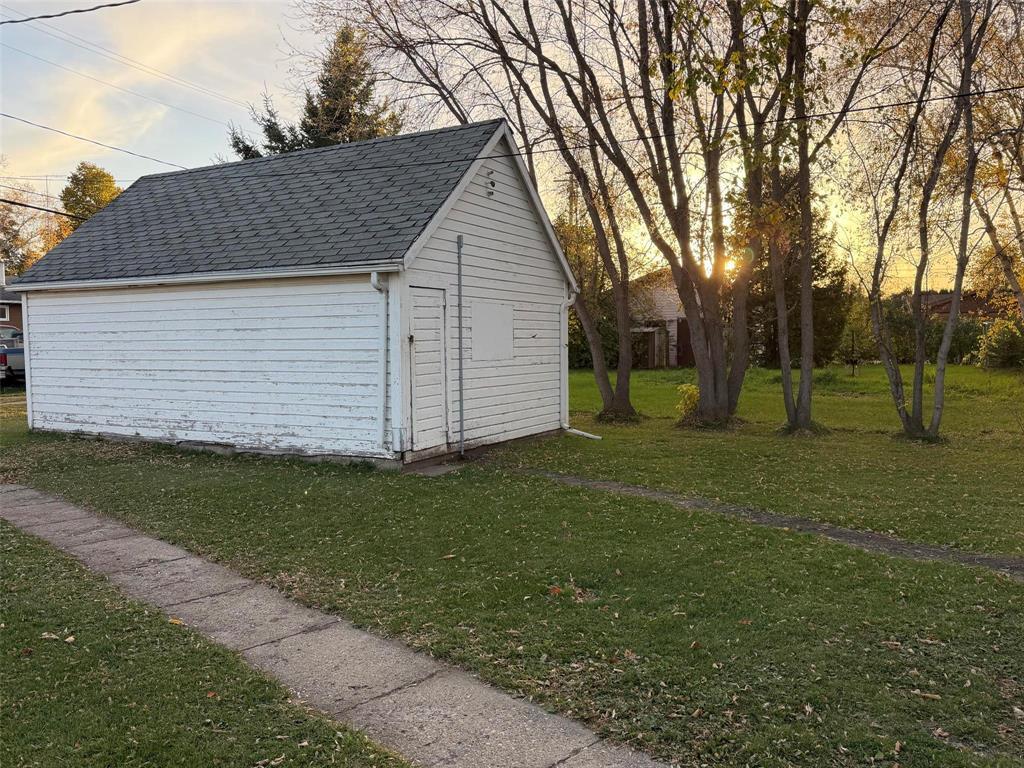 293 4th Avenue, Minitonas, Manitoba  R0L 1Z0 - Photo 5 - 202625365