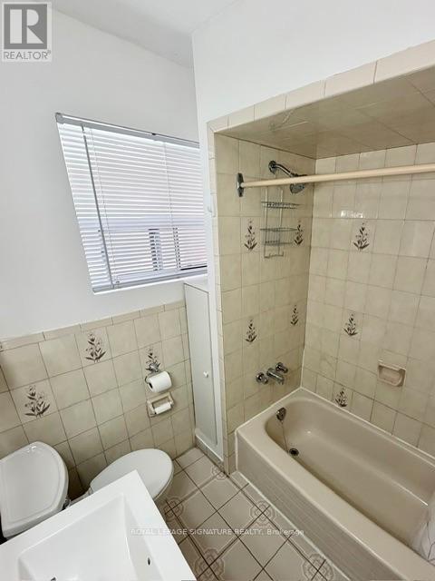 2nd Flr - 455 B Danforth Avenue, Toronto, Ontario  M4K 1P1 - Photo 9 - E13883284