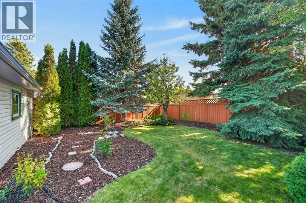 637 Willowburn Crescent SE