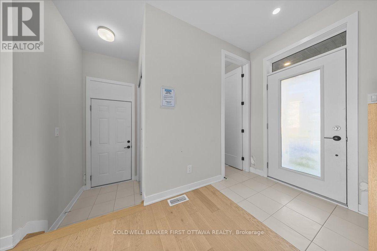 332 Appalachian Circle, Ottawa, Ontario  K2J 6X3 - Photo 5 - X13883532