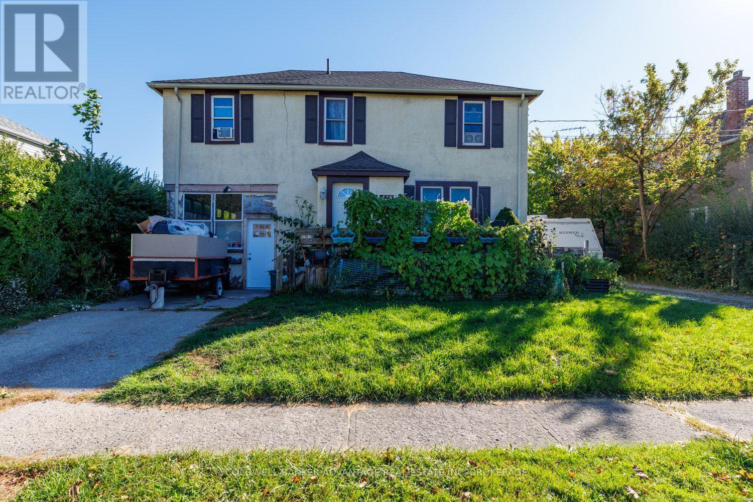 428 Wallace Avenue N, Welland, Ontario  L3B 1R2 - Photo 2 - X13883436