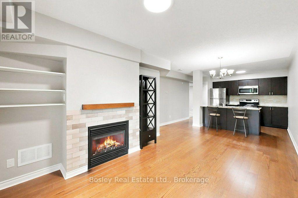 205 - 10 Brandy Lane Drive, Collingwood, Ontario  L9Y 0X4 - Photo 4 - S13883504