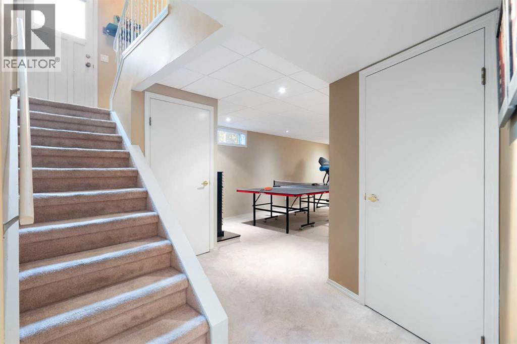 212 Whiteview Bay NE