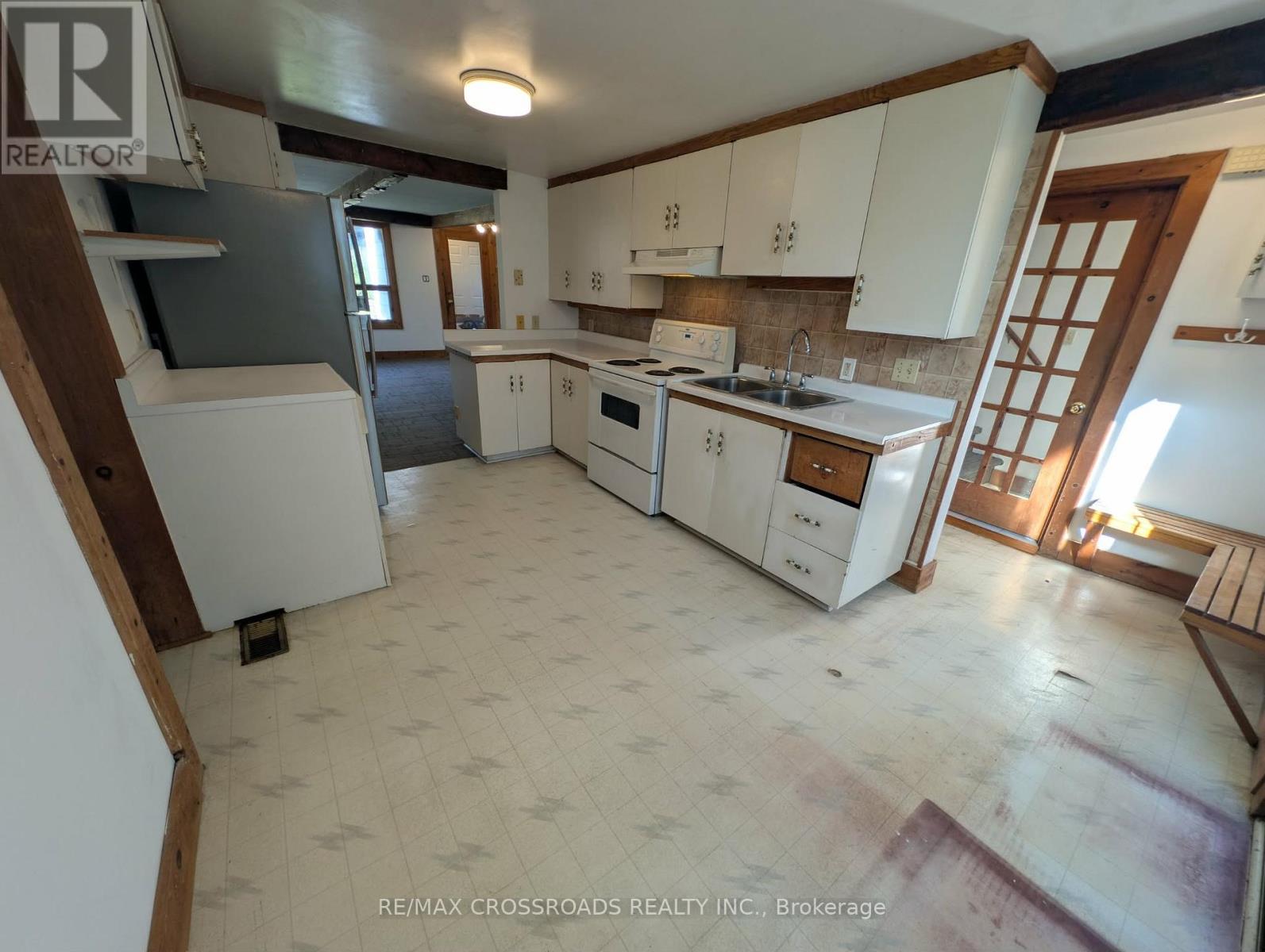 261 Lakeview Boulevard, Georgina (Keswick South), Ontario  L4P 2Y4 - Photo 7 - N13883446