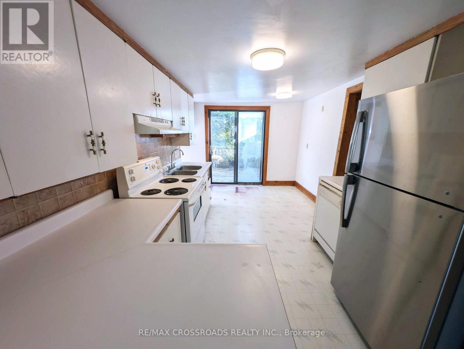 261 Lakeview Boulevard, Georgina (Keswick South), Ontario  L4P 2Y4 - Photo 8 - N13883446