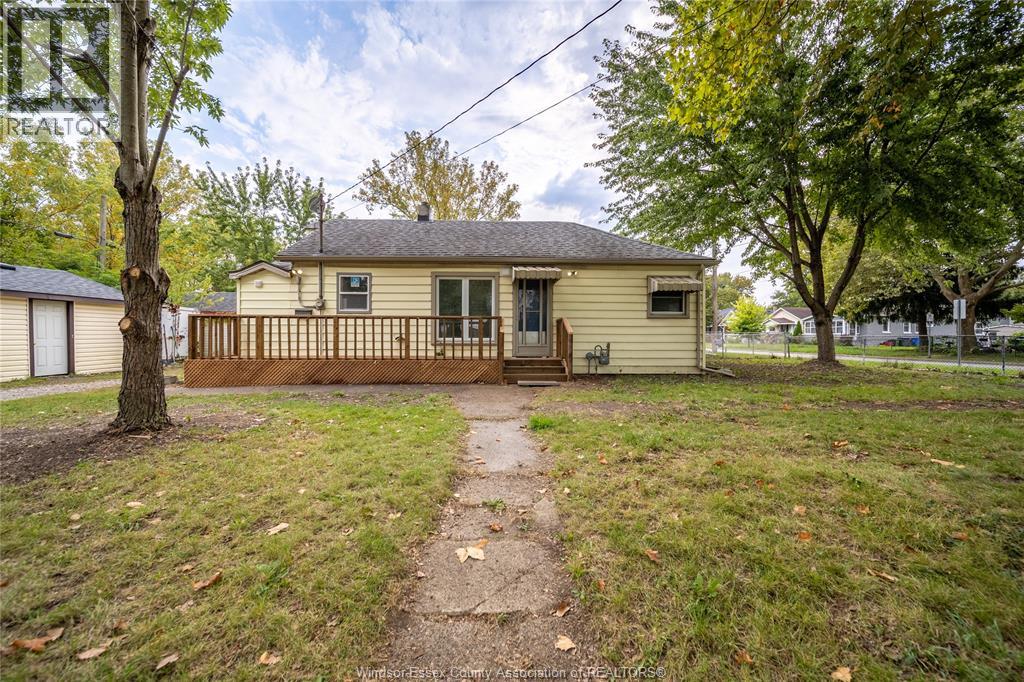 3605 Bloomfield, Windsor, Ontario  N9C 1S1 - Photo 5 - 26024129