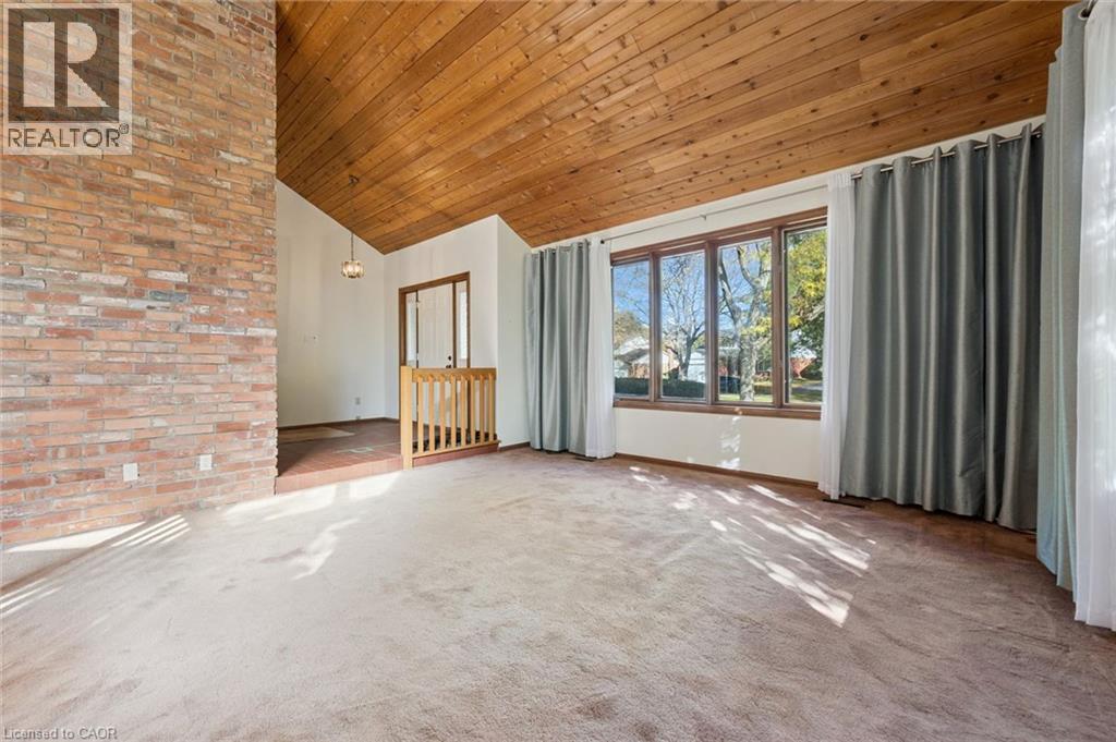118 Ralston Place, Waterloo, Ontario  N2T 1C7 - Photo 3 - 40869754