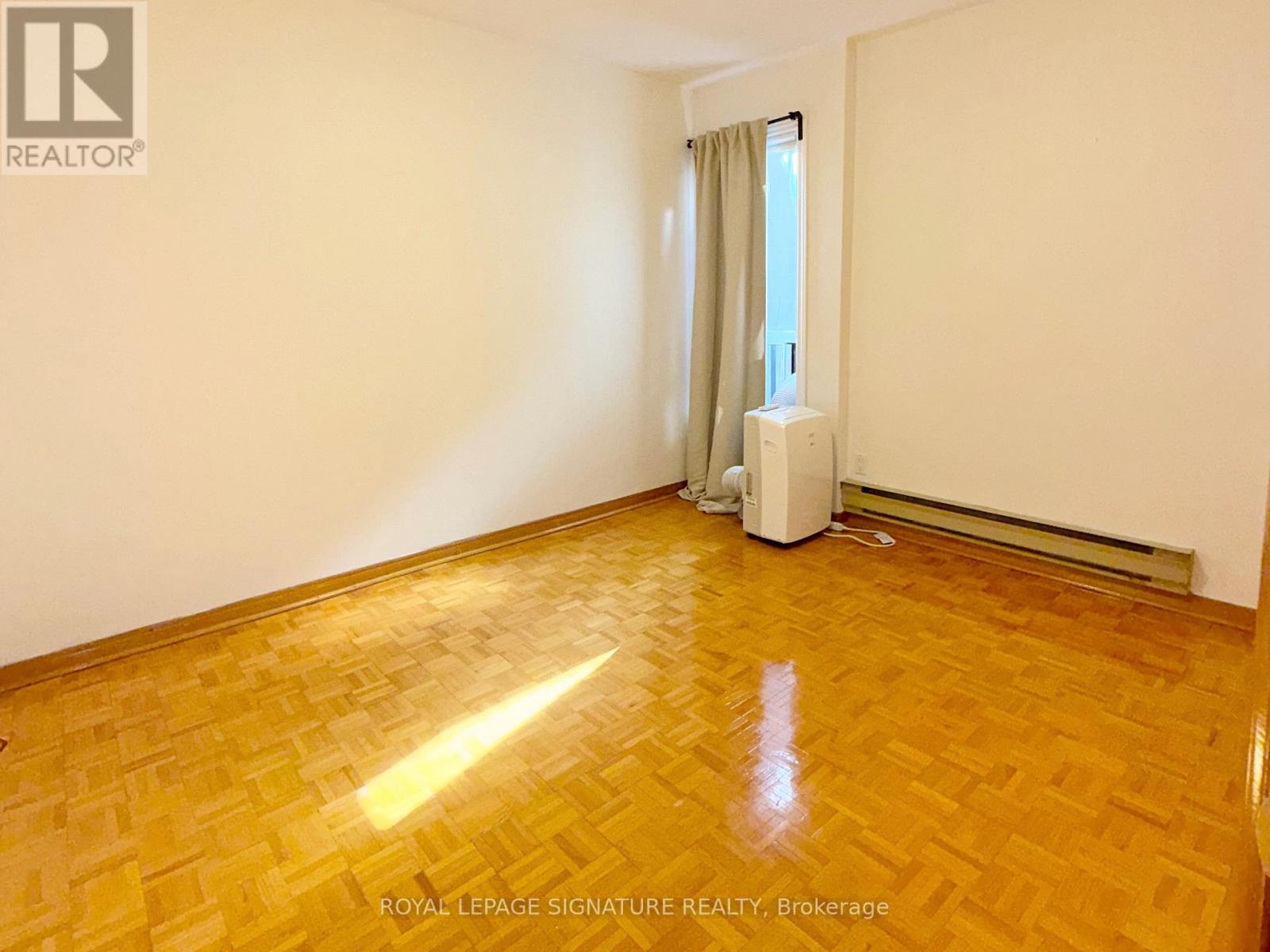 2nd Flr - 455 B Danforth Avenue, Toronto, Ontario  M4K 1P1 - Photo 7 - E13883284