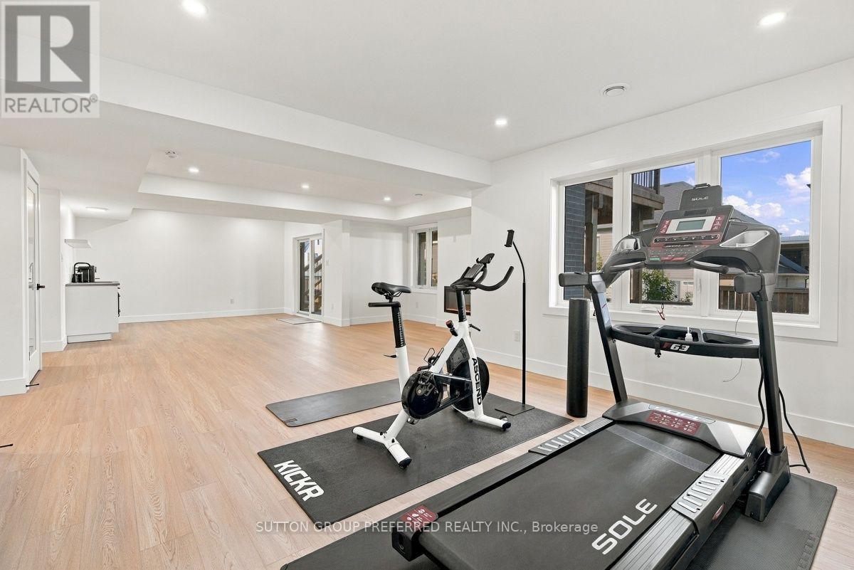 1928 Trailsway Drive, London South, Ontario  N6K 0K7 - Photo 39 - X13874906