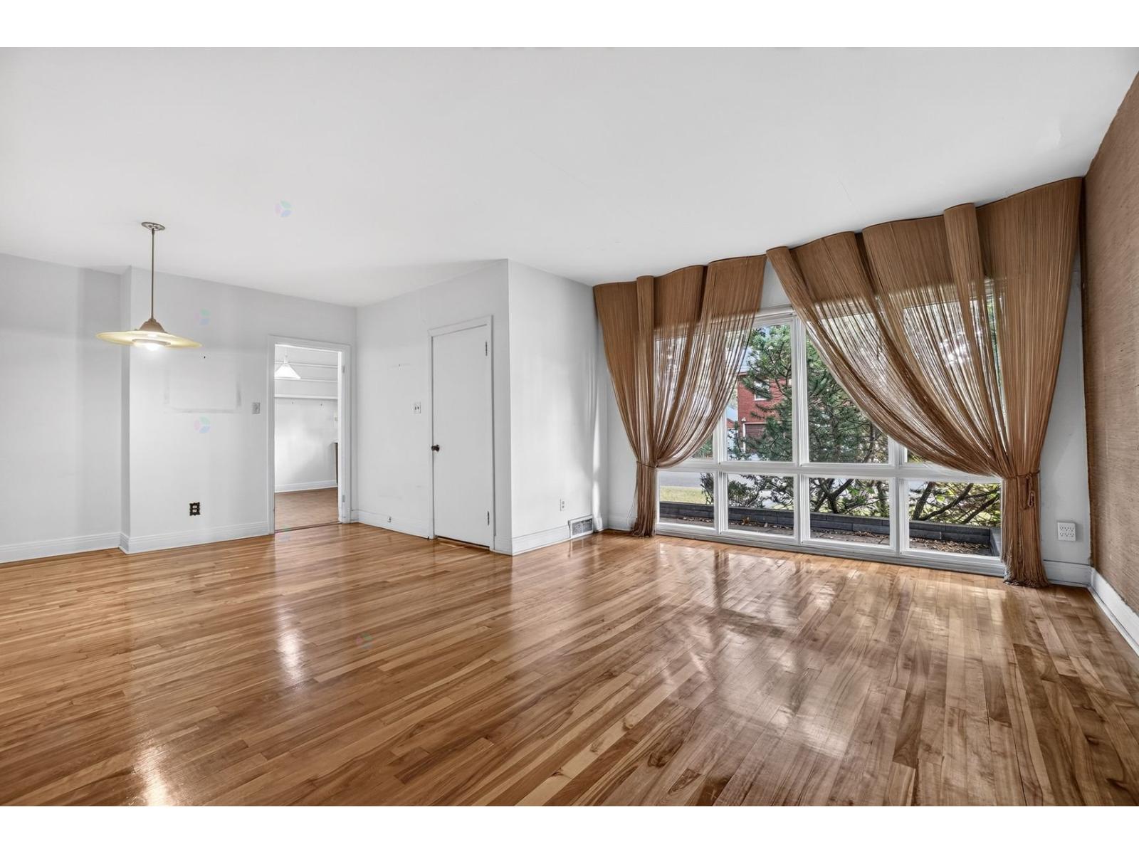 110 Rue Théorêt Montréal (Saint-Laurent) Quebec Canada H4N2J5 2