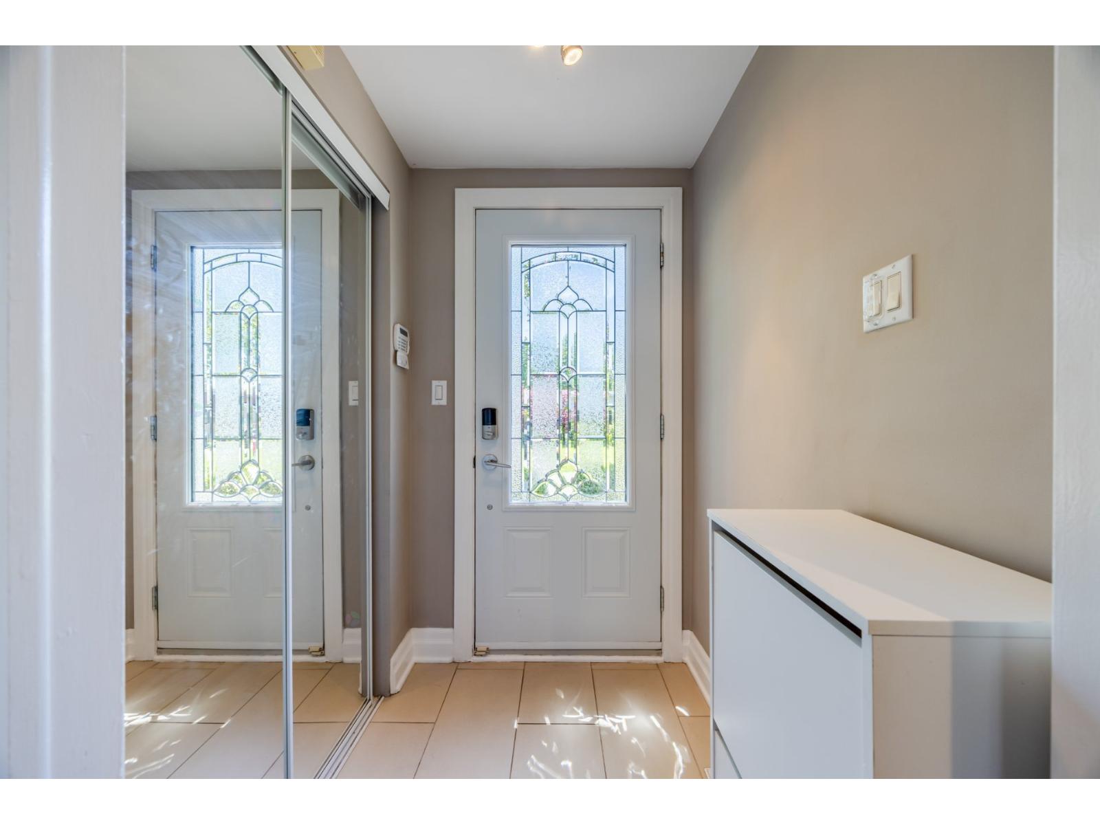 347 Preston Drive Beaconsfield Quebec Canada H9W1Z5 3
