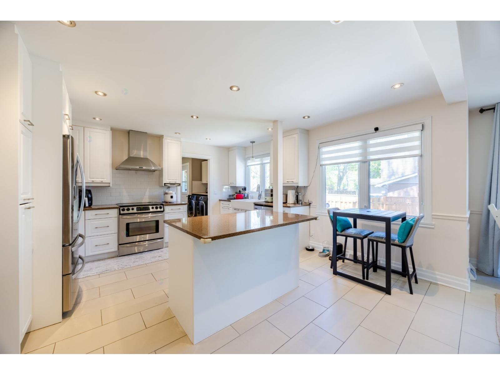 347 Preston Drive Beaconsfield Quebec Canada H9W1Z5 4