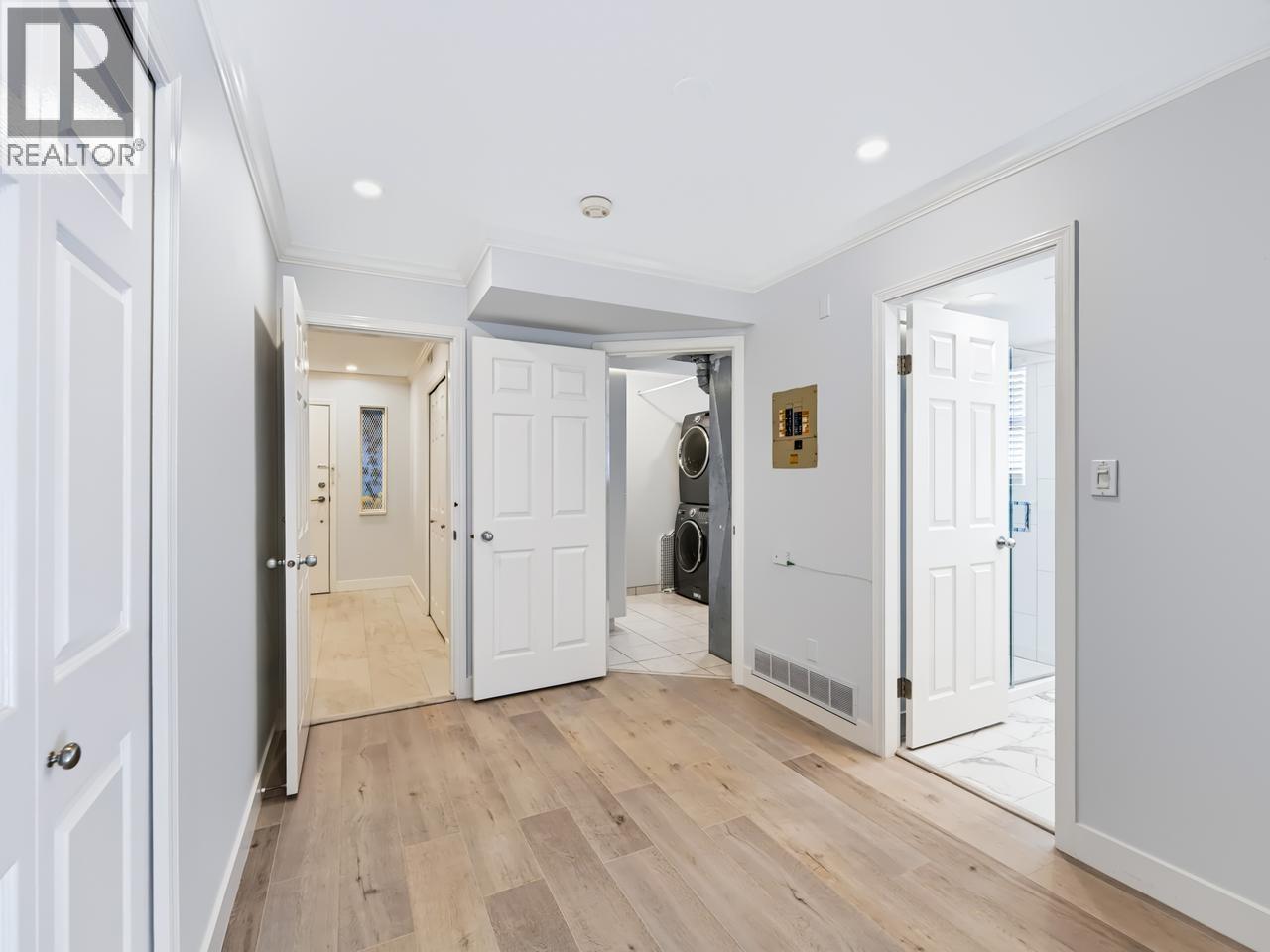 34 7040 WILLIAMS ROAD