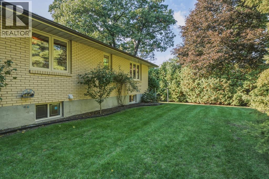 1736 Smith Lane, Sarnia, Ontario  N7S 3S8 - Photo 32 - 26024984
