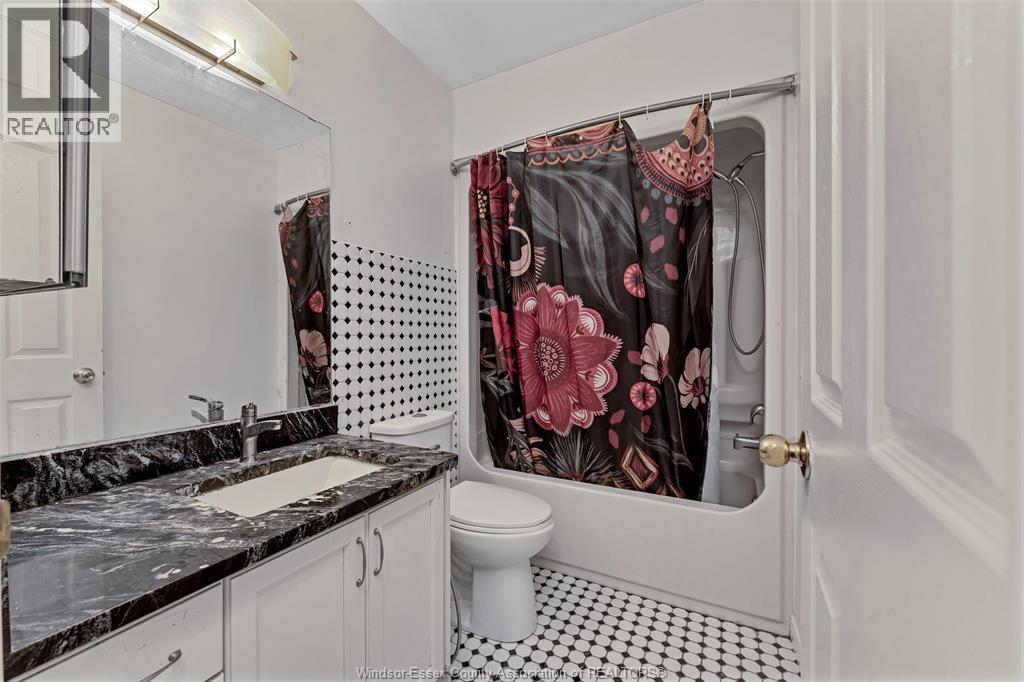2225 Longfellow Avenue, Windsor, Ontario  N9B 3J7 - Photo 10 - 26024918