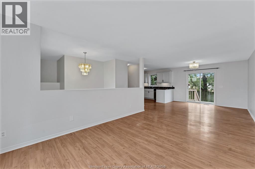 2225 Longfellow Avenue, Windsor, Ontario  N9B 3J7 - Photo 3 - 26024918