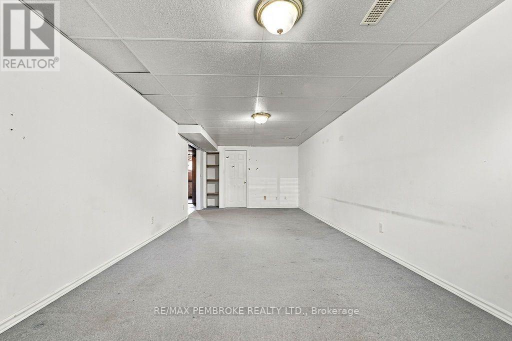 570 Moffat Street, Pembroke, Ontario  K8A 3Y1 - Photo 31 - X13883556