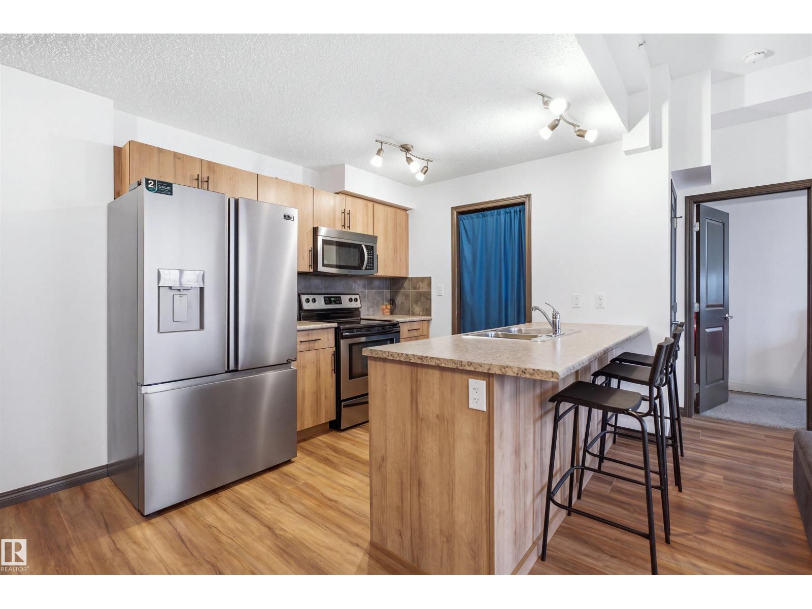#405 105 ambleside dr SW