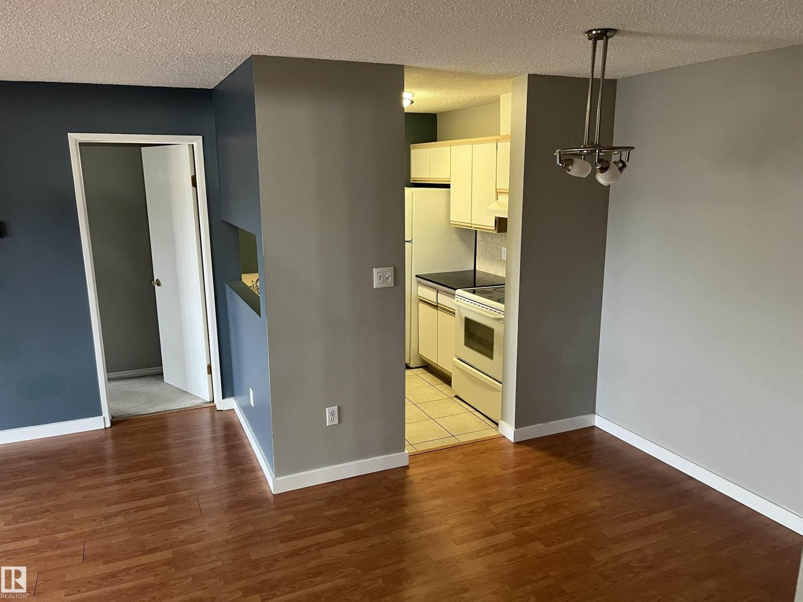 #205 5065 31 Av Nw, Edmonton, Alberta  T6L 6S5 - Photo 7 - E4500443