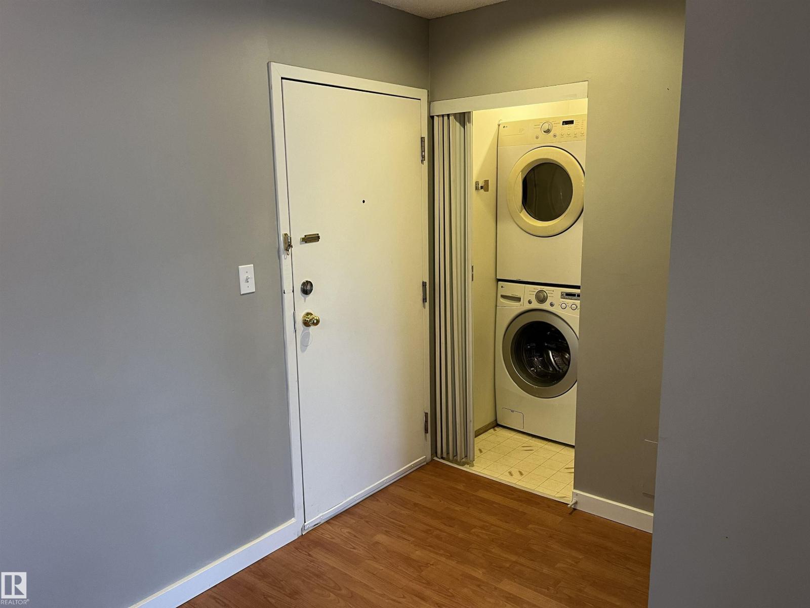 #205 5065 31 Av Nw, Edmonton, Alberta  T6L 6S5 - Photo 3 - E4500443