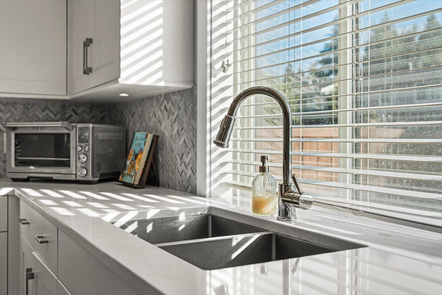 34110 Larch Street, Abbotsford, British Columbia  V2S 0K4 - Photo 11 - R3174283