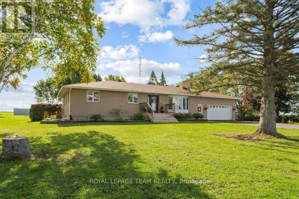 12570 County 18 Road, South Dundas, Ontario  K0C 2H0 - Photo 2 - X13883534