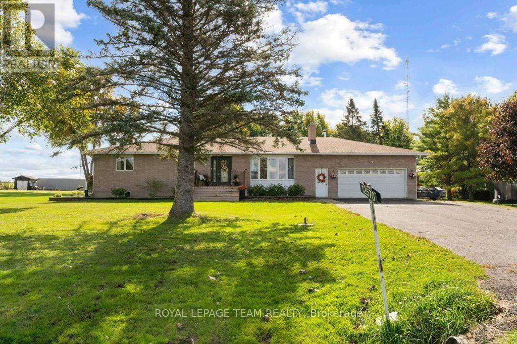 12570 County 18 Road, South Dundas, Ontario  K0C 2H0 - Photo 3 - X13883534