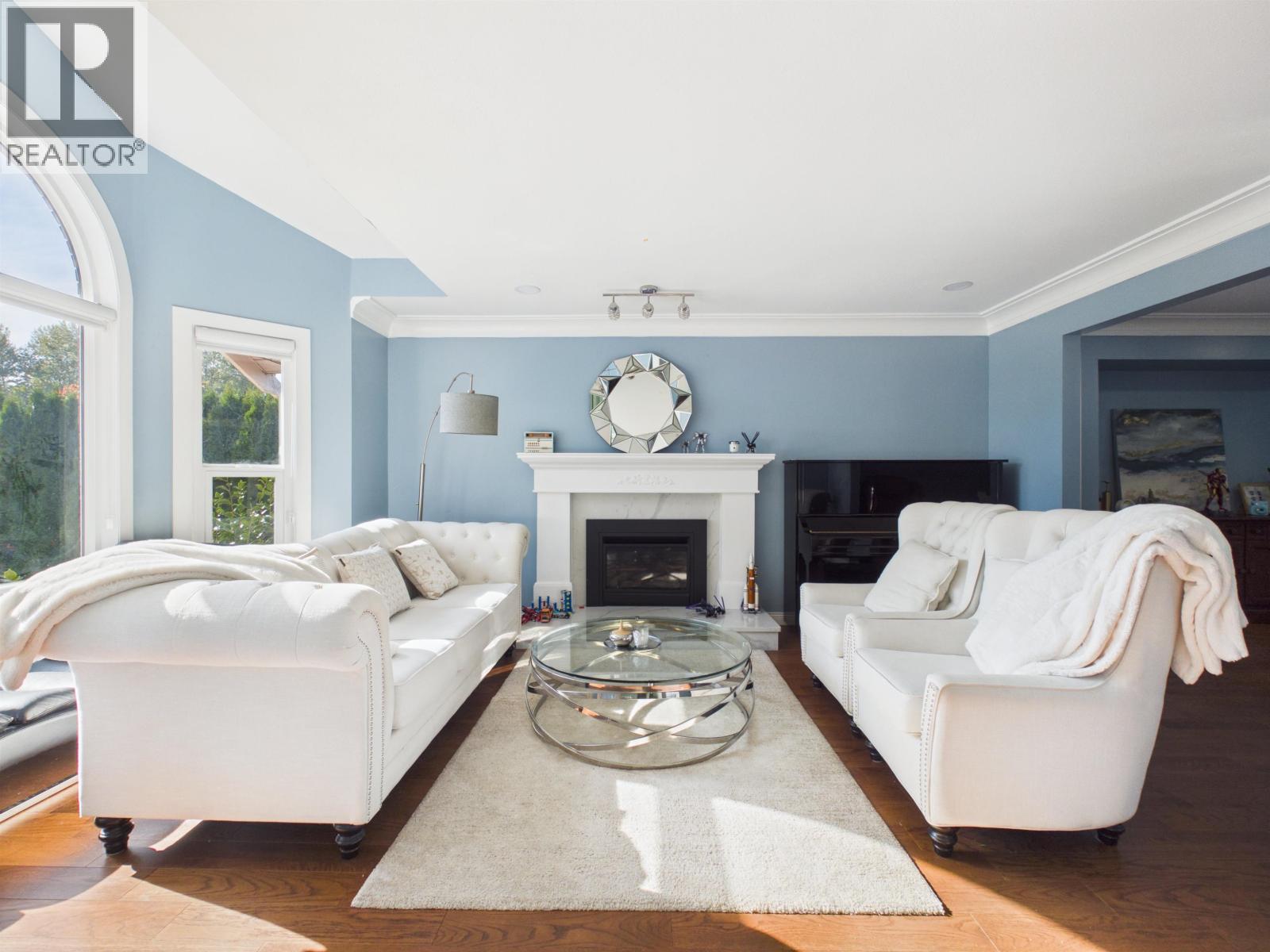 9025 Briar Road, Burnaby, British Columbia  V3N 4V5 - Photo 5 - R3173687