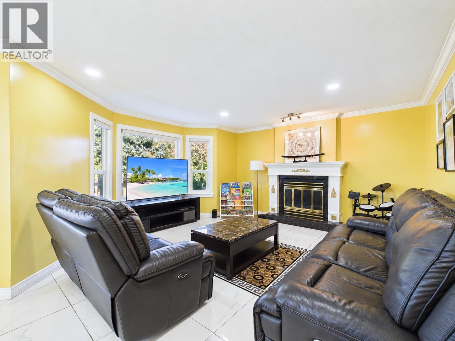 9025 Briar Road, Burnaby, British Columbia  V3N 4V5 - Photo 13 - R3173687