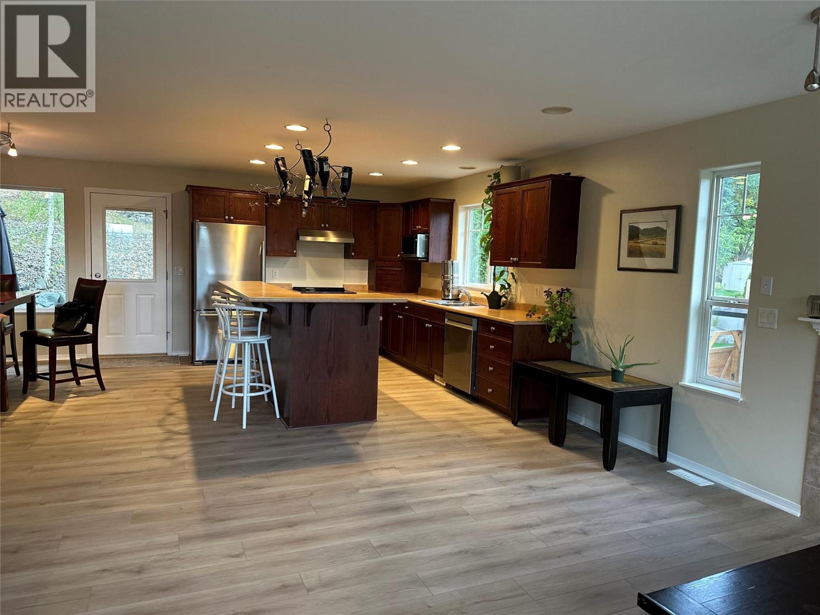 2145 Chilcotin Crescent, Kelowna, British Columbia  V1V 2N9 - Photo 3 - 10403341