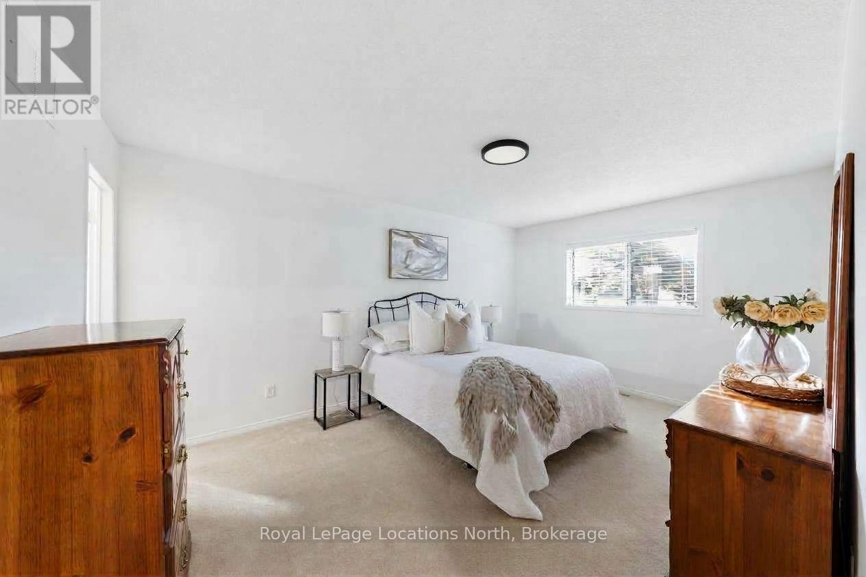 4 Trailwood Place, Wasaga Beach, Ontario  L9Z 1M6 - Photo 20 - S13883116