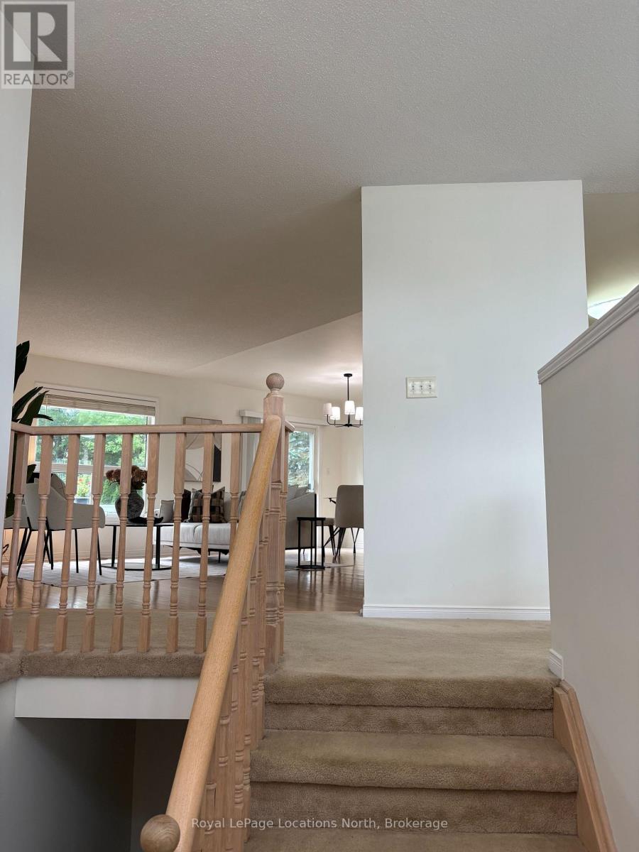 4 Trailwood Place, Wasaga Beach, Ontario  L9Z 1M6 - Photo 6 - S13883116