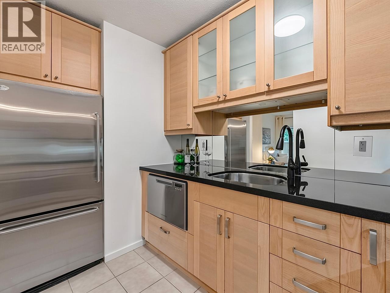 7 3250 W 4th Avenue, Vancouver, British Columbia  V6K 1R9 - Photo 11 - R3174276