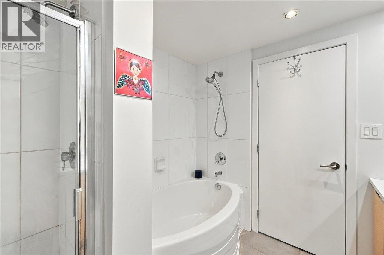 1803 151 W 2nd Street, North Vancouver, British Columbia  V7M 3P1 - Photo 22 - R3174284