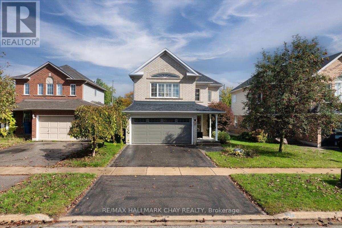 37 JOLIETTE PLACE, Georgina, Ontario