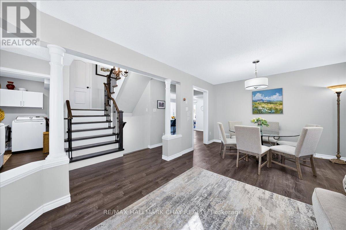 37 Joliette Place, Georgina, Ontario  L4P 3Y9 - Photo 8 - N13883552