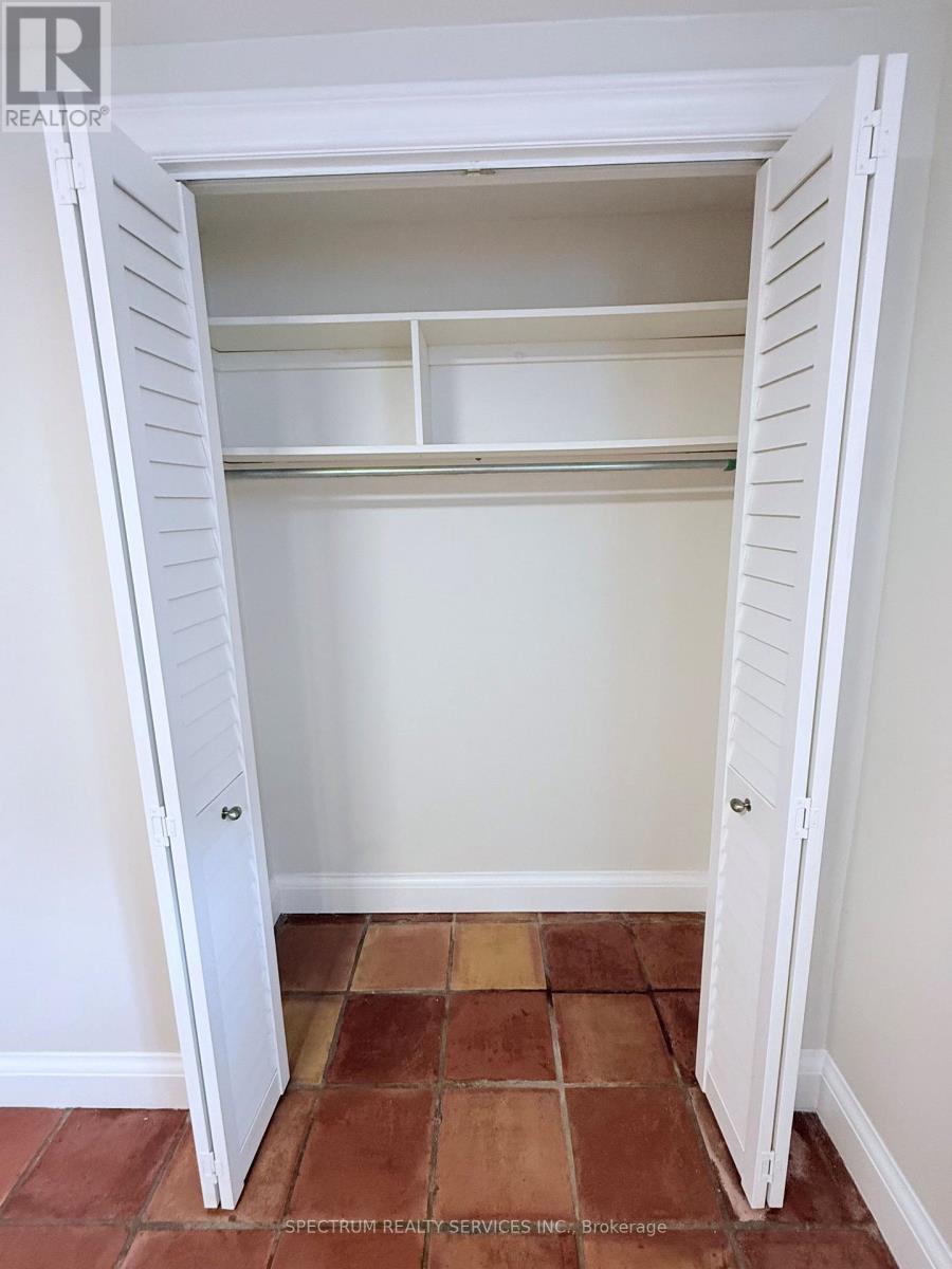 Lower - 172 Queenslea Avenue, Toronto, Ontario  M9N 2L3 - Photo 13 - W13883542