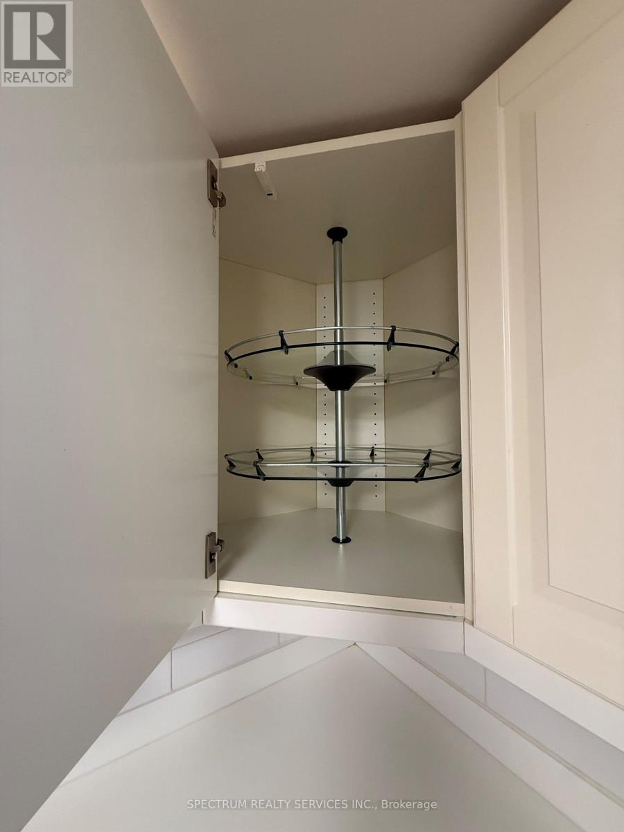 Lower - 172 Queenslea Avenue, Toronto, Ontario  M9N 2L3 - Photo 5 - W13883542