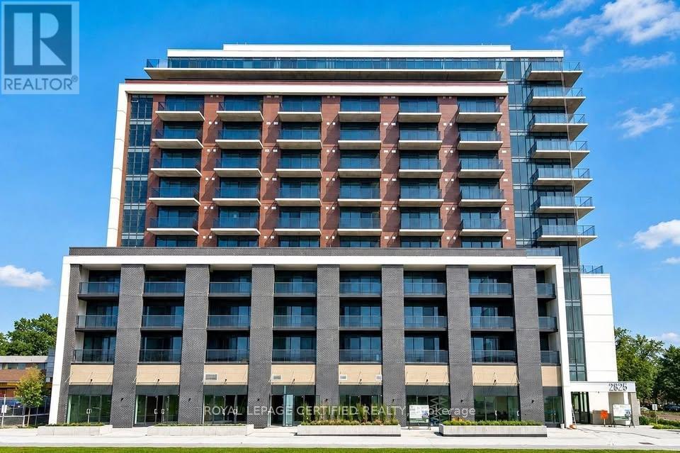 818 - 2825 JANE STREET, Toronto, Ontario