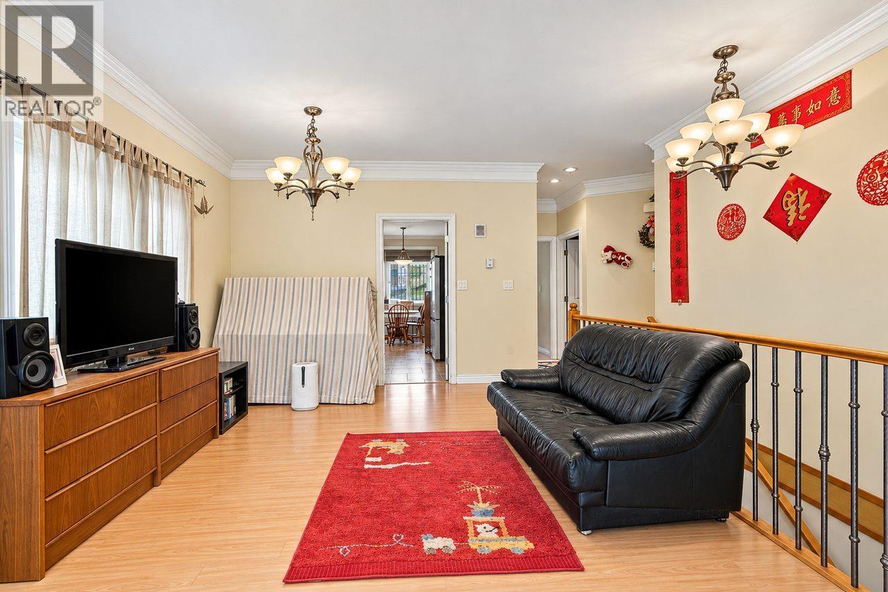 6135 Portland Street, Burnaby, British Columbia  V5J 2S3 - Photo 9 - R3174203