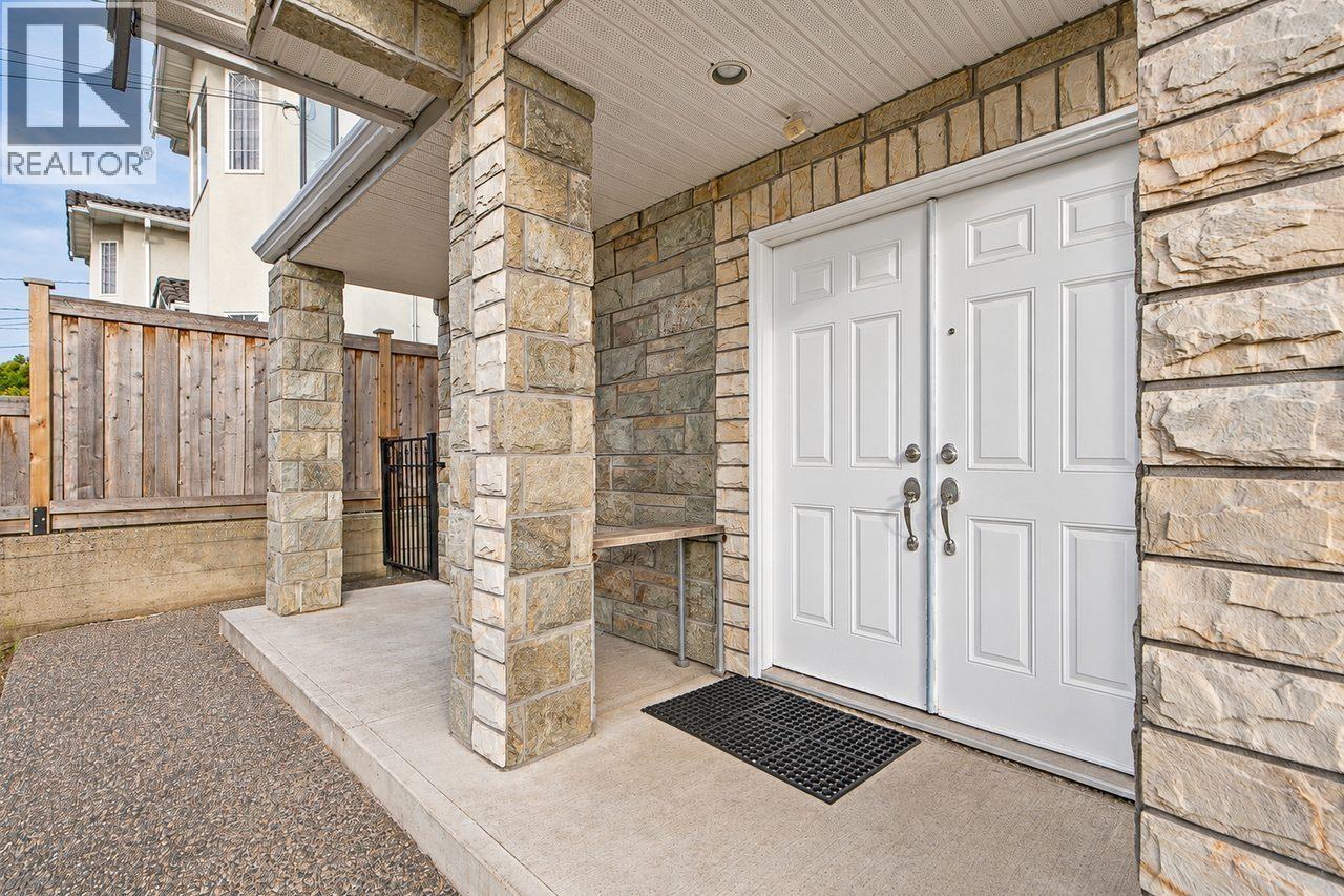 6135 Portland Street, Burnaby, British Columbia  V5J 2S3 - Photo 4 - R3174203