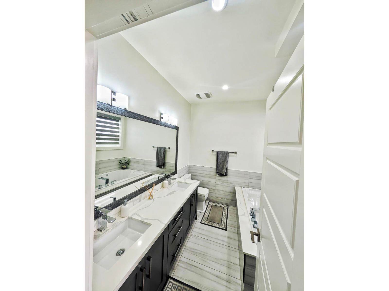 27641 Lunderberg Avenue, Abbotsford, British Columbia  V4X 0B8 - Photo 19 - R3174304