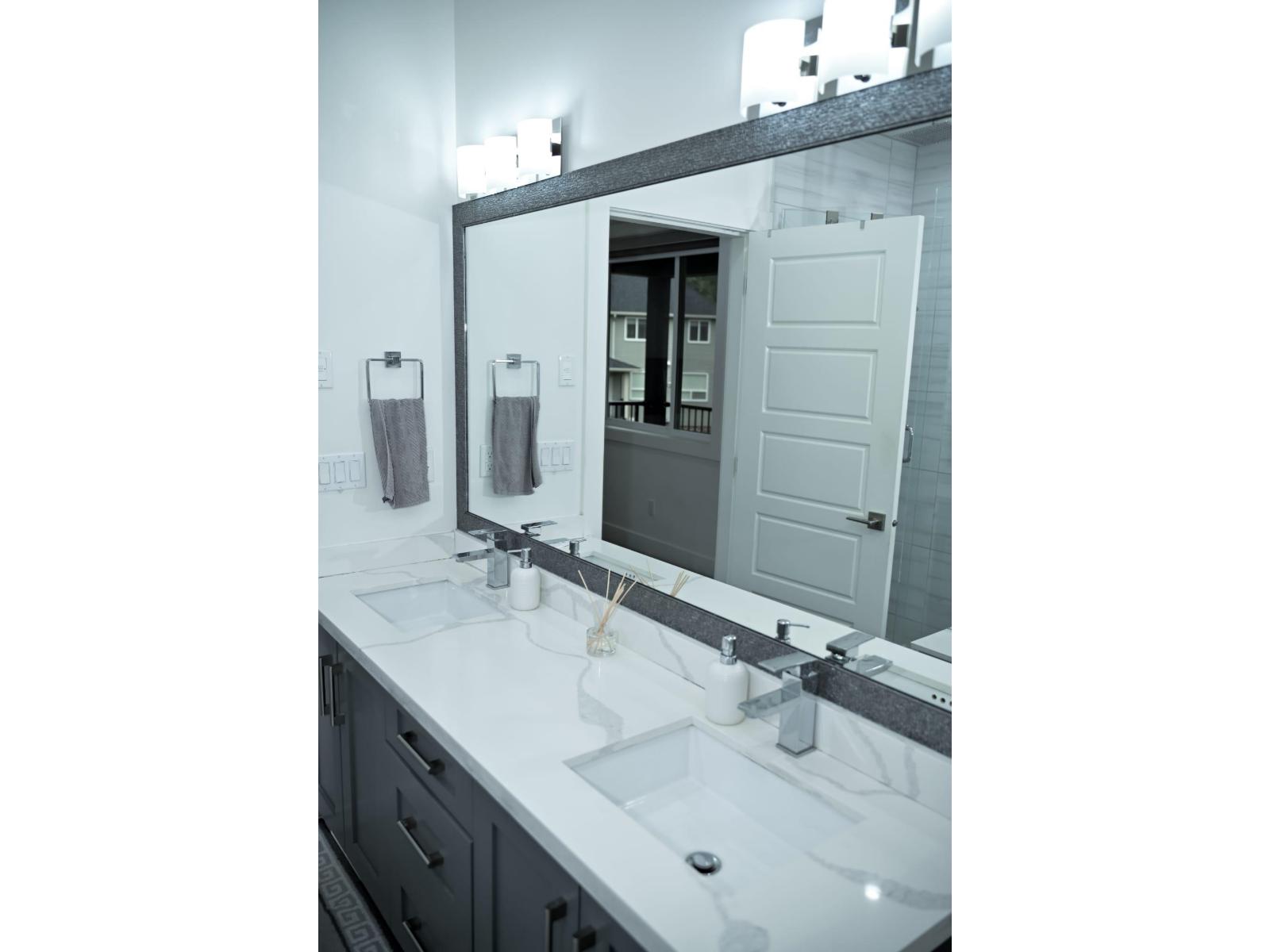 27641 Lunderberg Avenue, Abbotsford, British Columbia  V4X 0B8 - Photo 23 - R3174304