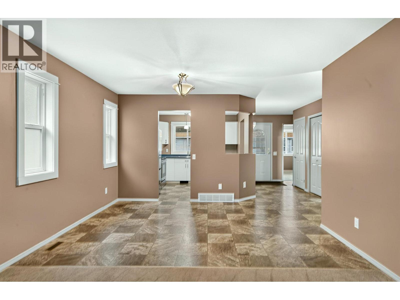 1195 14th Street Unit# 14, Kamloops, British Columbia  v2b 5v2 - Photo 13 - 10397551