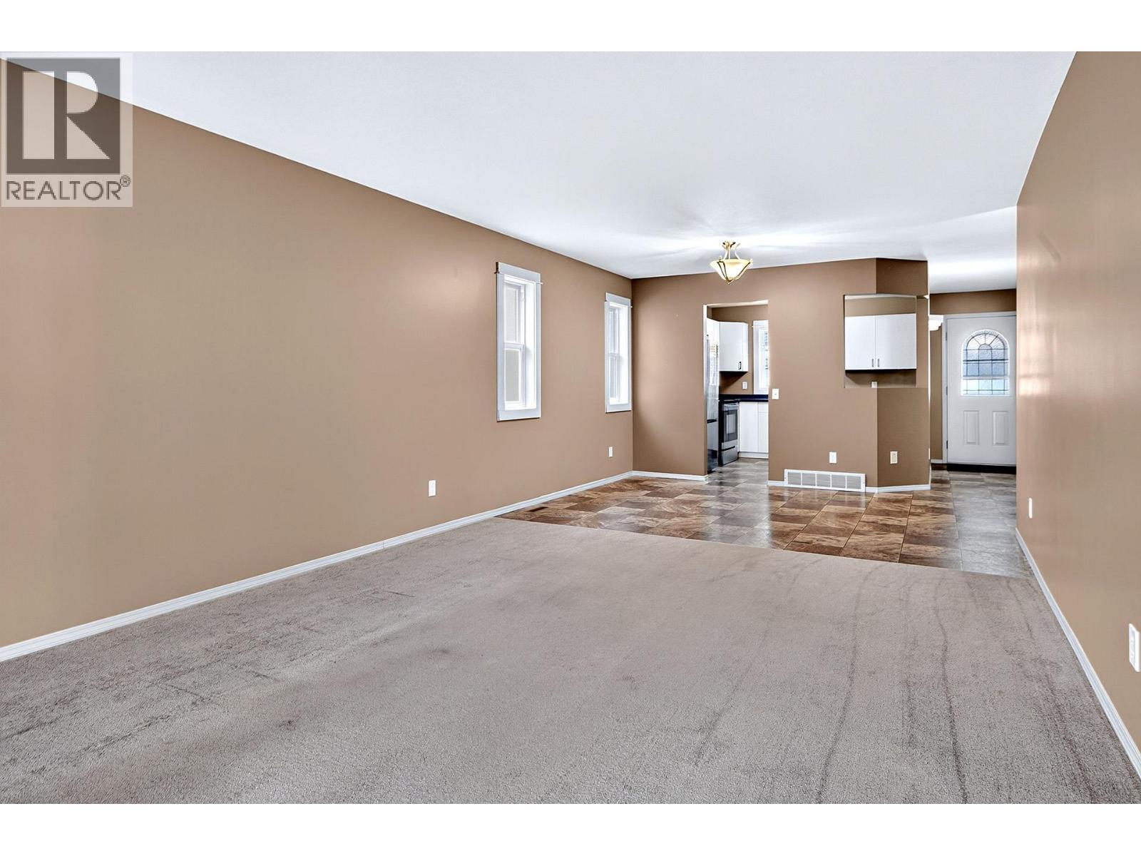 1195 14th Street Unit# 14, Kamloops, British Columbia  v2b 5v2 - Photo 6 - 10397551