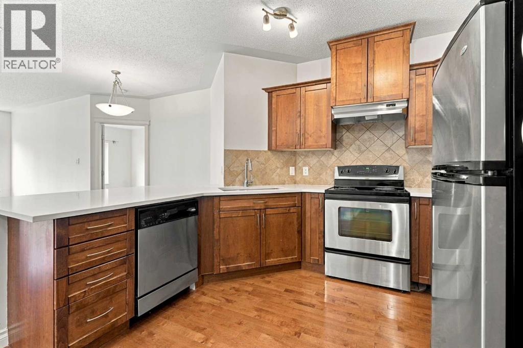 305, 30 Discovery Ridge Close Sw, Calgary, Alberta T3H 4Y3 - Photo 13 - A2342661