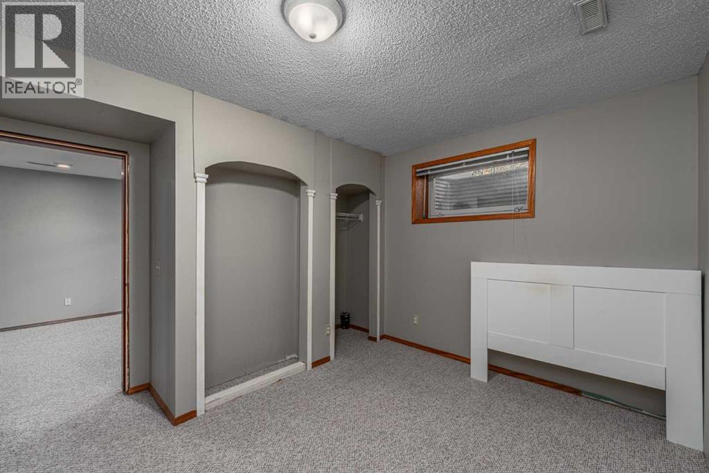 202 Panorama Hills Close NW, Calgary, Alberta  T2K 5J3 - Photo 27 - A2351427