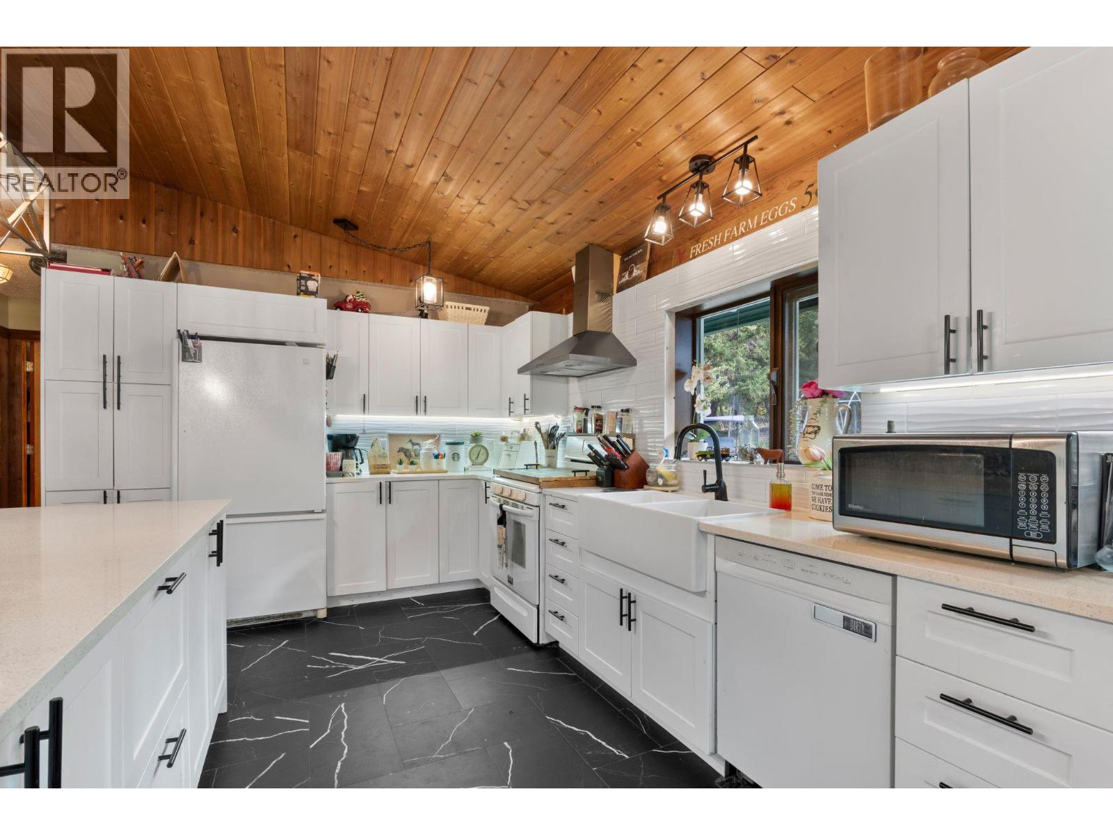 4148 Dixon Mountain Road, Barriere, British Columbia  V0E 1E0 - Photo 14 - 10403356