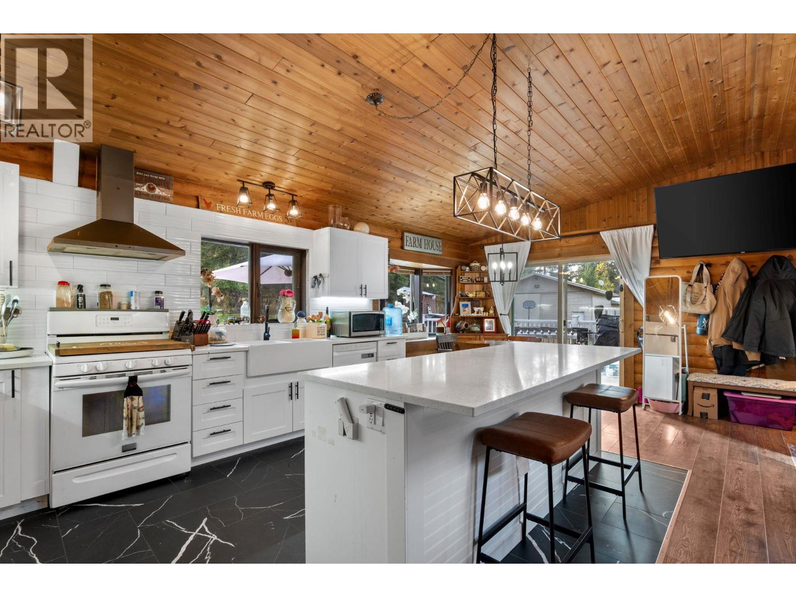 4148 Dixon Mountain Road, Barriere, British Columbia  V0E 1E0 - Photo 16 - 10403356